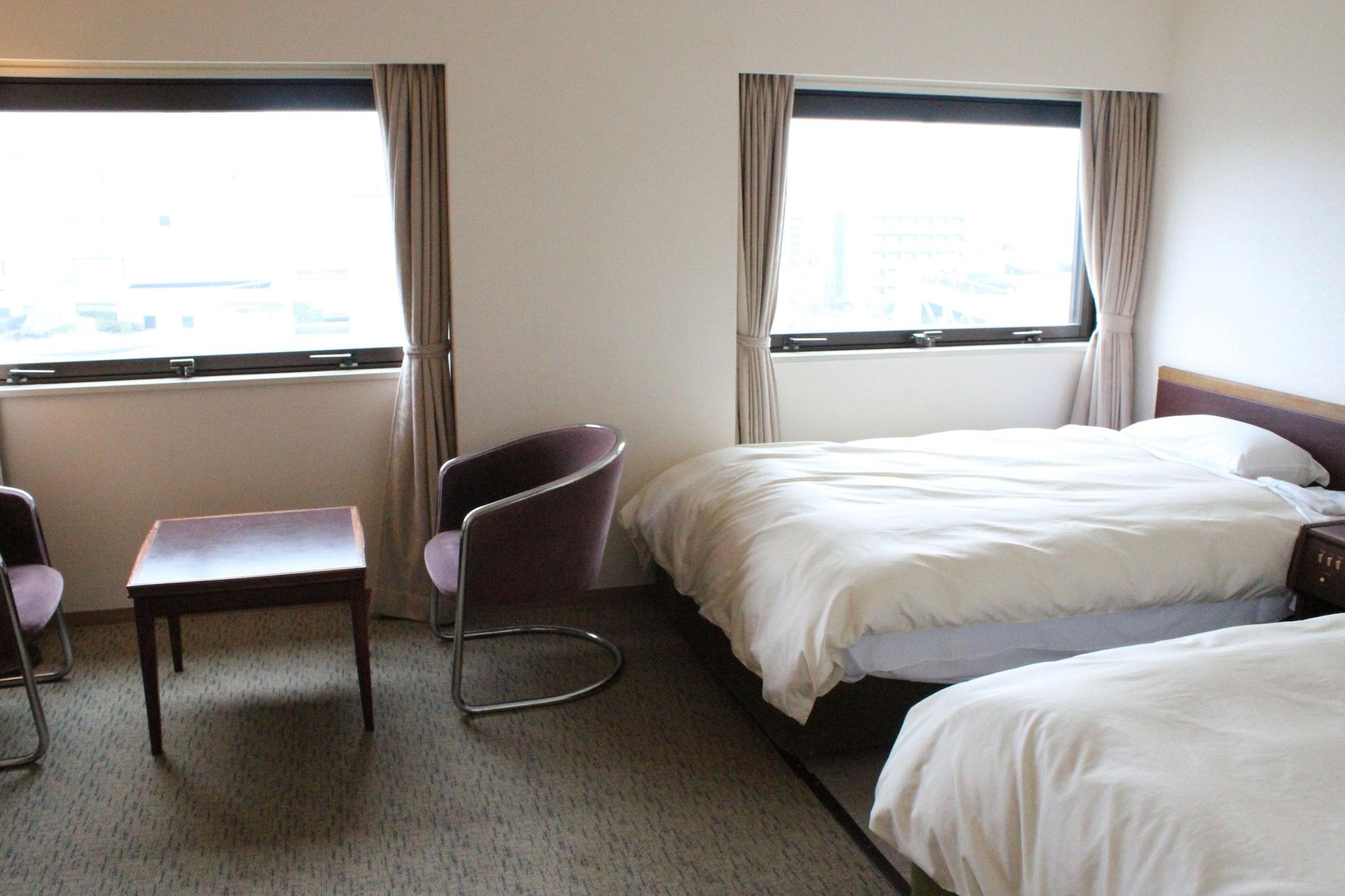 Hotel Grand Terrace Toyama Station Exterior foto
