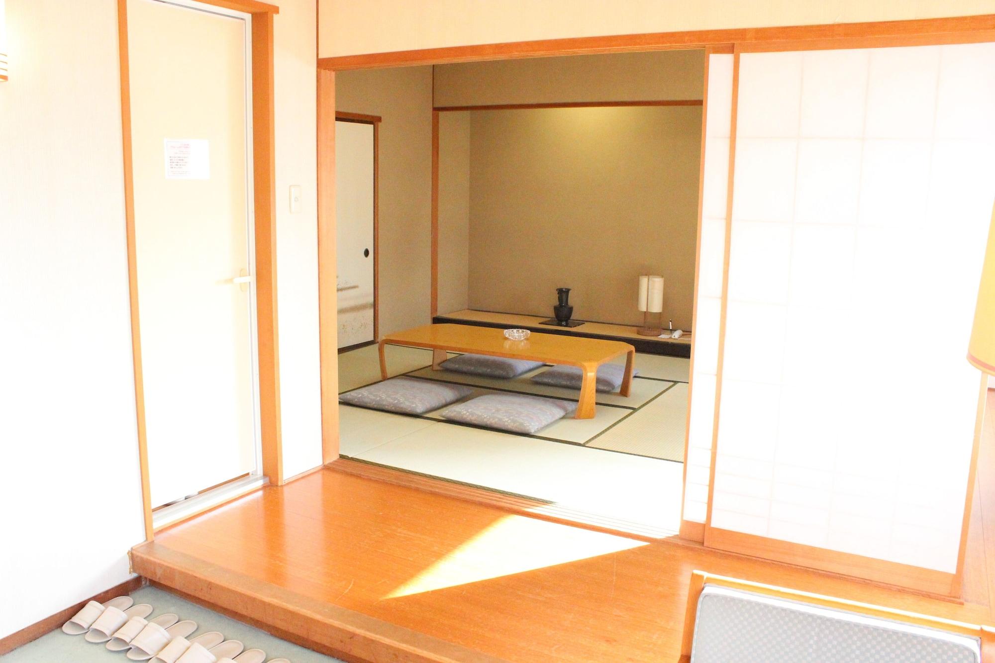 Hotel Grand Terrace Toyama Station Exterior foto