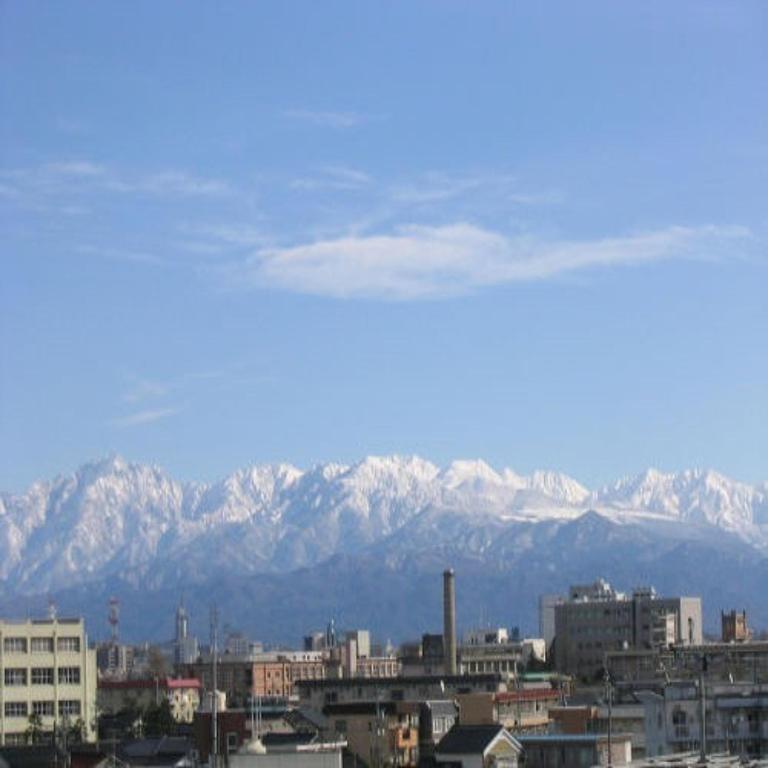 Hotel Grand Terrace Toyama Station Exterior foto