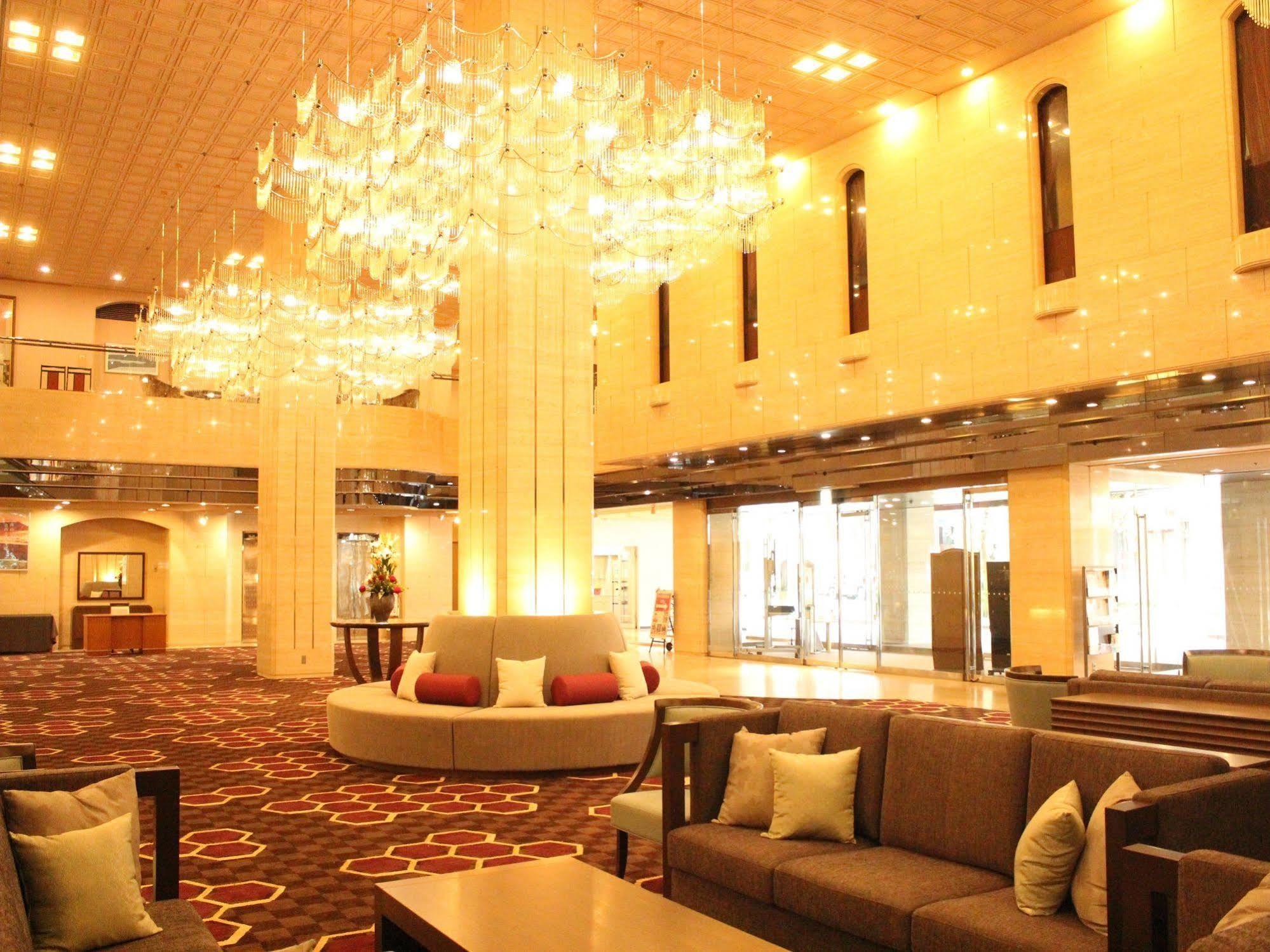Hotel Grand Terrace Toyama Station Exterior foto
